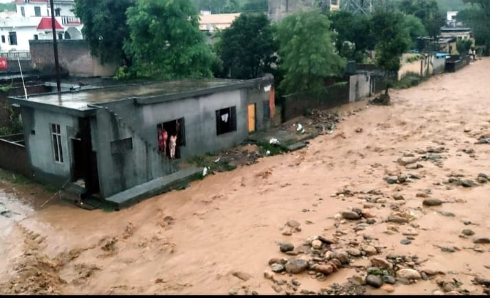 कठुआ हादसा :बादल फटने के बाद का दृश्य