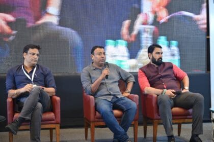वरिष्ठ पत्रकार राज बी सिंह अपने विचार व्यक्त करते हुए