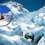 एवरेस्ट पर मचा हाहाकार!