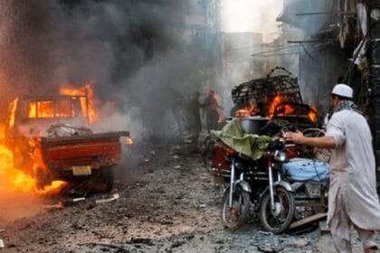 पेशावर में धमाका