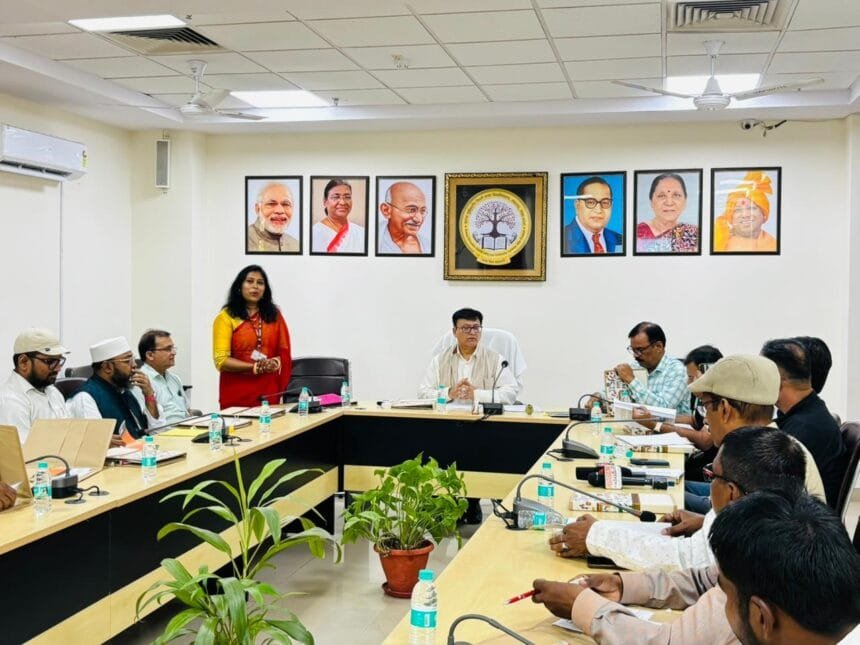 दीक्षांत समारोह की तैयारी