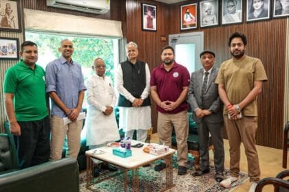 पटना में दिल्ली से आए ‘फोन कॉल’ की चर्चा! राहुल गांधी ने कैसे बचाया बिहार महागठबंधन?