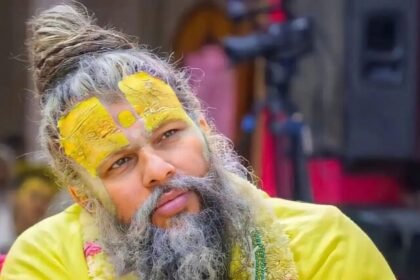 "भक्ति या अंधविश्वास? गाड़ियों पर लिखे ‘मंत्र’ पर क्या बोले प्रेमानंद महाराज"