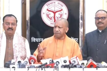 सीएम योगी ने सपा पर लगाए गंभीर आरोप