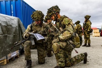 ग्रीनलैंड को लेकर अमेरिका-डेनमार्क तनाव