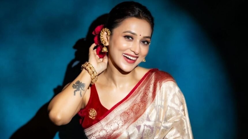 मिमी चक्रवर्ती के साथ बदसलूकी?