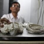 चांदी की कीमतों में भारी गिरावट