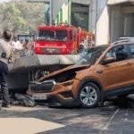 कई लोग गंभीर रूप से घायल