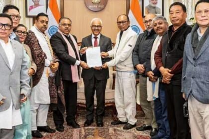 मणिपुर में सरकार गठन दावा