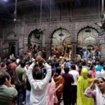 बांके बिहारी मंदिर में बड़ा विवाद