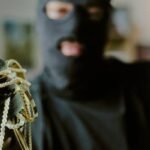 मेरठ में 1 करोड़ की ज्वेलरी ठगी