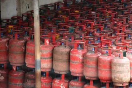 जहां पाइप्ड गैस उपलब्ध, वहां LPG छोड़ना होगा जरूरी