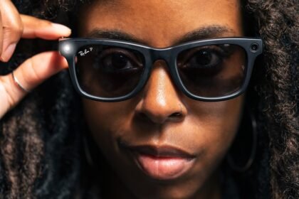 Ray-Ban Smart Glasses अब कानूनी मुश्किलों में