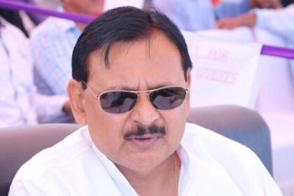 पूर्व विधायक विनय शंकर तिवारी पर धमकी देने का आरोप, केस दर्ज