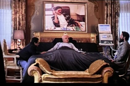 धुरंधर 2 में 'बड़े साहब' के चेहरे से उठा पर्दा