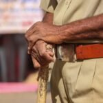 कहा- 'मेरे साथ सोना होगा तभी करूंगा कारवाई’