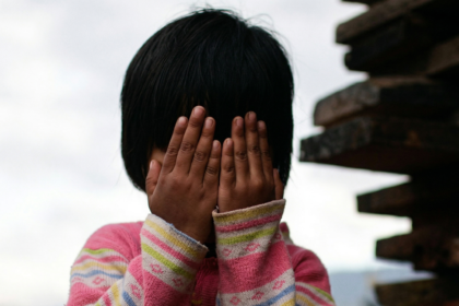 परसा बाजार में चाचा ने अपने दोस्तों के साथ मिलकर 3 साल की भतीजी से गैंगरेप किया।