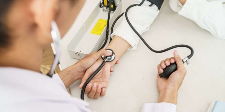 युवाओं की सेहत पर बड़ा खतरा, रिपोर्ट में सामने आई चौंकाने वाली तस्वीर