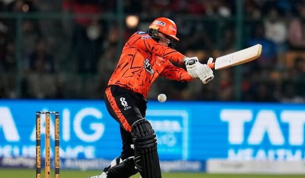 हेड-अभिषेक का तूफान, 8 ओवर में 114 रन