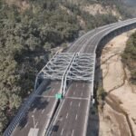 तेज रफ्तार एक्सप्रेसवे तैयार, टोल दरों ने खींचा ध्यान