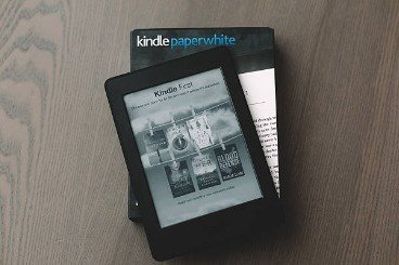 Amazon पुराने Kindle डिवाइस का स्टोर एक्सेस बंद करेगा मई 2026 से