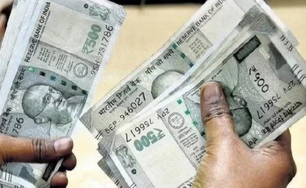 Narendra Modi सरकार द्वारा DA hike 2026, employees salary increase