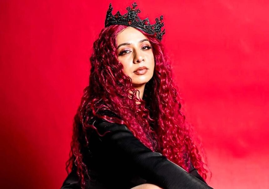 जैस्मीन सैंडलस का छलका दर्द कहा