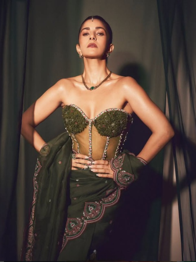 Nimrat Kaur का डायमंड लुक