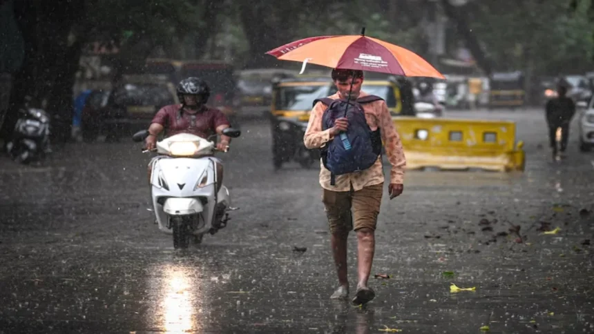 Delhi NCR Weather, Rain Alert, IMD Forecast, Monsoon Update, Heatwave Relief, Weather News, Thunderstorm Alert, Heavy Rain Warning, दिल्ली मौसम, बारिश अलर्ट, मौसम विभाग, मॉनसून अपडेट, गर्मी से राहत, आंधी तूफान, भारी बारिश, मौसम समाचार
